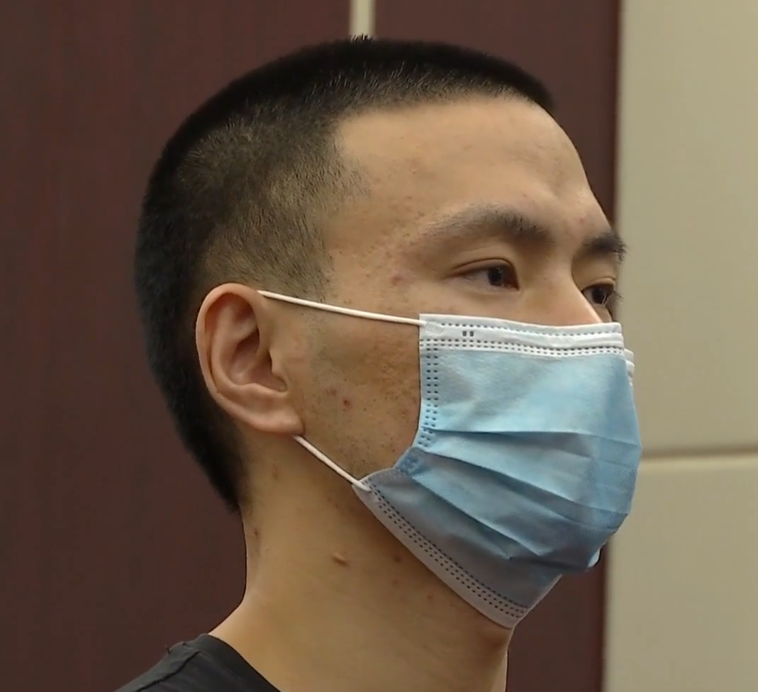 2019年，四川男子想要买房，发现妻子把百万积蓄转给网友：她真傻