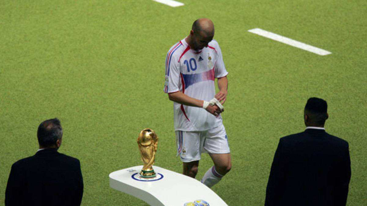 2006法国世界杯决赛(回顾2006年世界杯经典,齐达内惨遭算计,马特拉齐