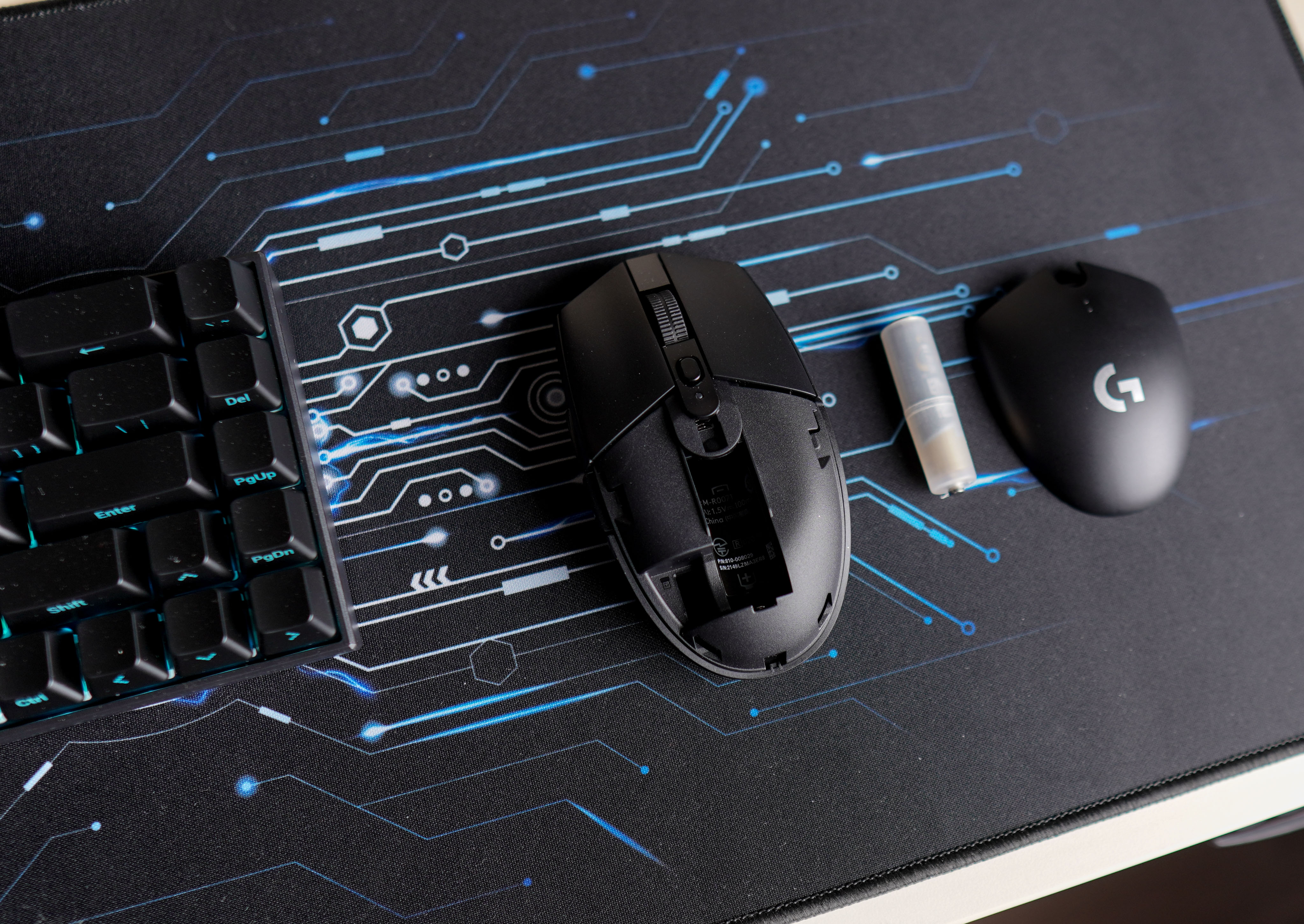 在家网课教学的临时办公桌面