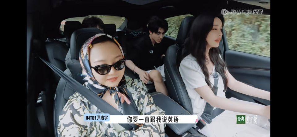 恋与偶像第二季在线观看(不是恋综也有cp磕？笨蛋美女和年下奶狗，尹浩宇孟子义甜疯了？)