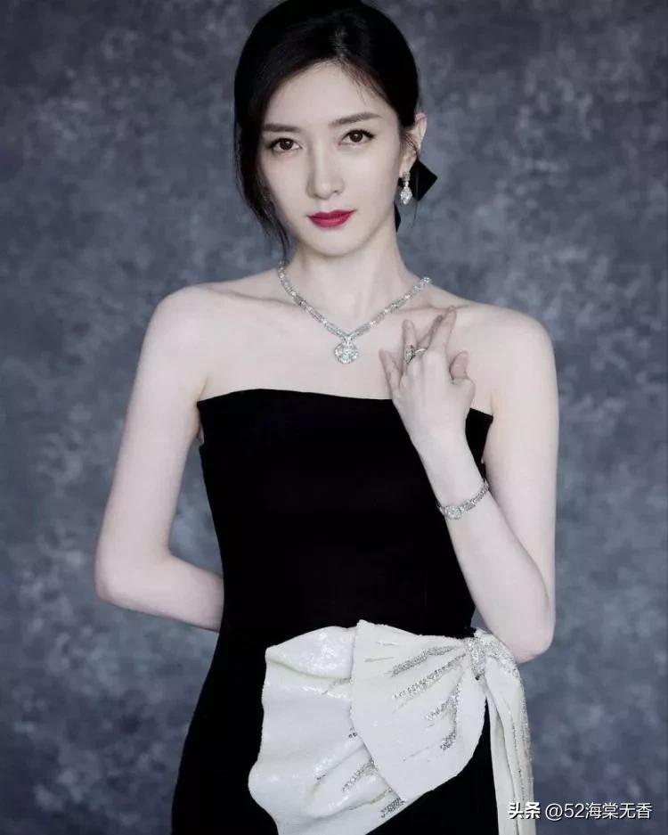 江疏影，有点事业女强人的感觉，不过确实很美