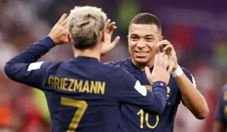 欧洲杯预选赛：法国vs荷兰、捷克vs波兰