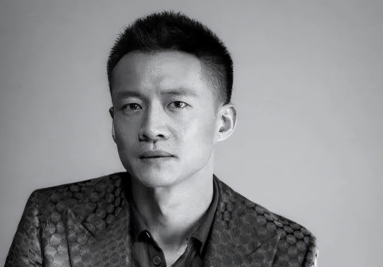 《人生之路》唐曾:戏里抱得美人归,戏外年近四十还单身