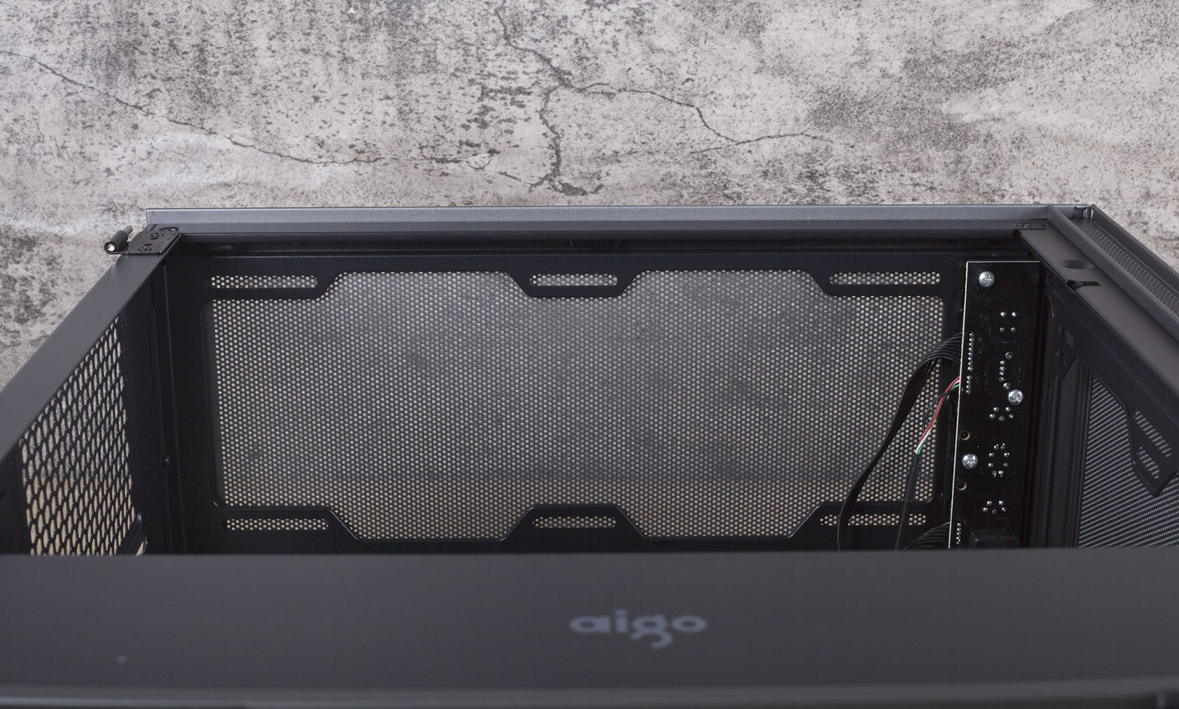 双网面开孔光污染+散热拉满，爱国者YOGO M2 性能版体验