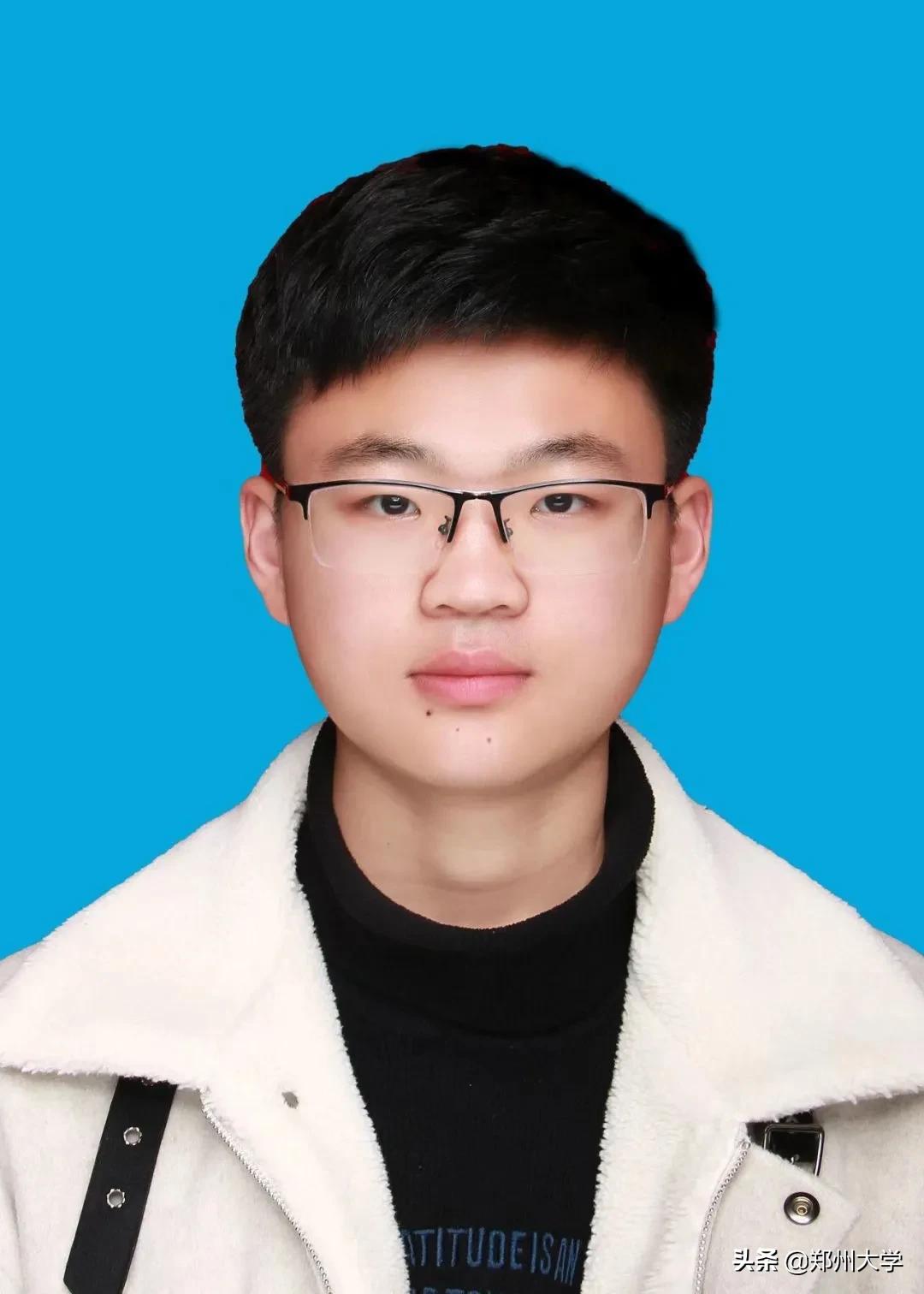 微积分100分、力学99分、单次跑步14公里、一名理科生的大学成绩单…