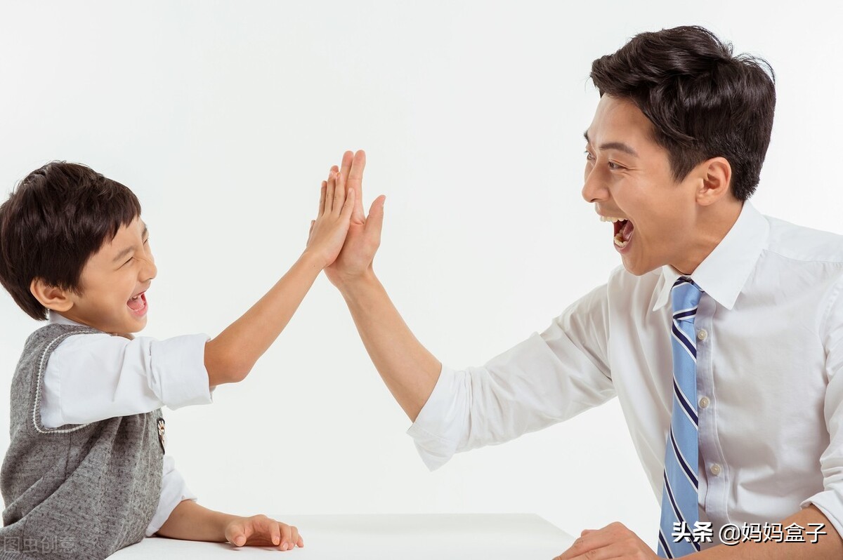 孩子夸奖有方法，逻辑话术+具体事例教你正确吹彩虹屁