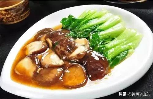 年夜饭12道硬菜，用料制作简单，寓意虎年万事如意，美味又好吃