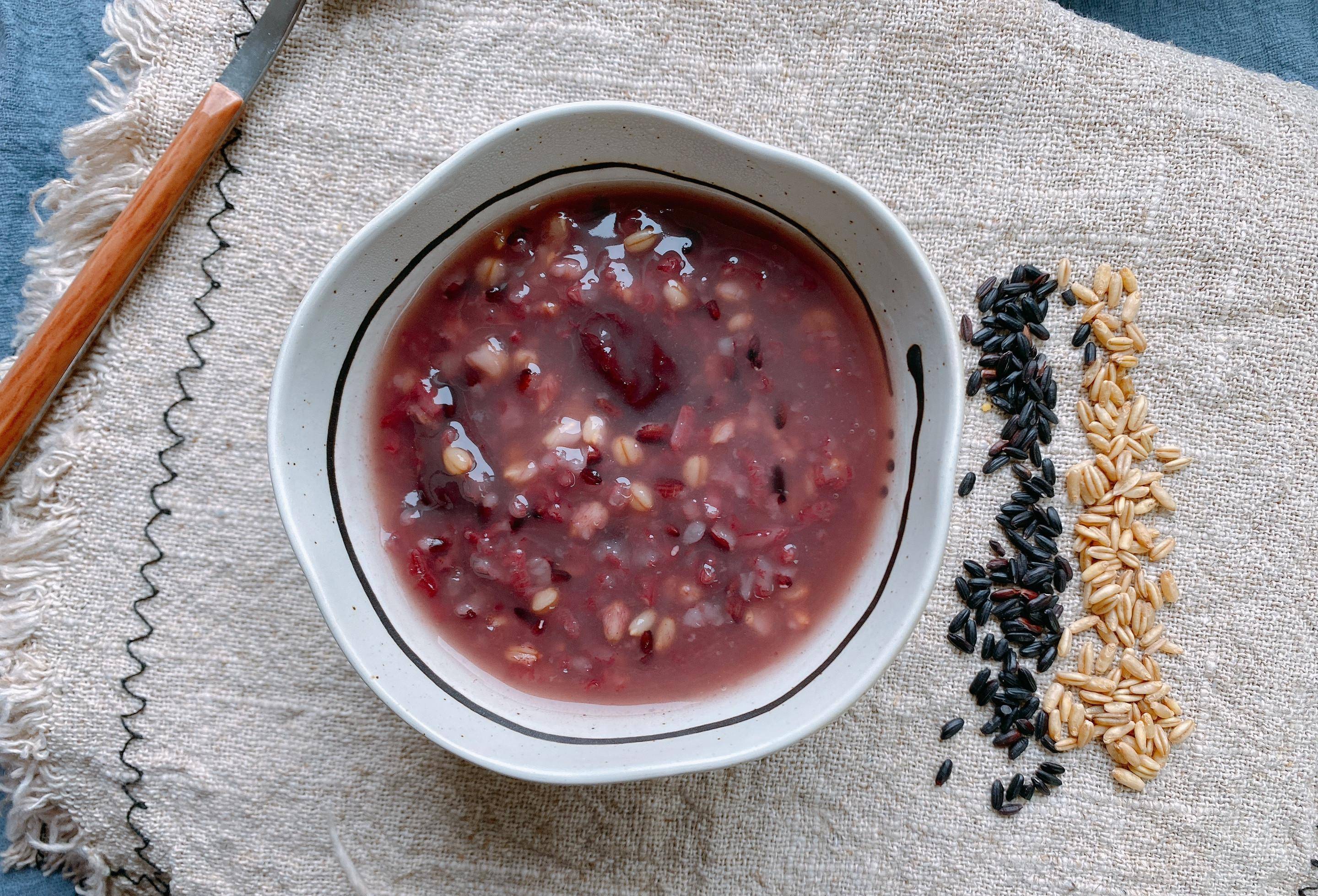 图片[3]-【紫薯牛奶粥】做法步骤图 健脾胃补气血-起舞食谱网