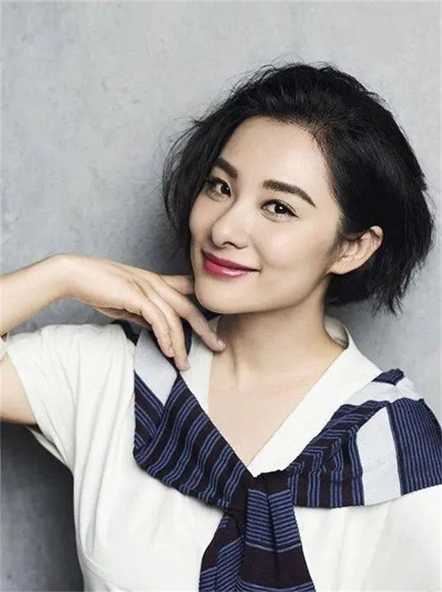 刘璇平衡木冠军怎么好（43岁奥运冠军刘璇近况，嫁入豪门被宠成少女，如今已是霸道女总裁）