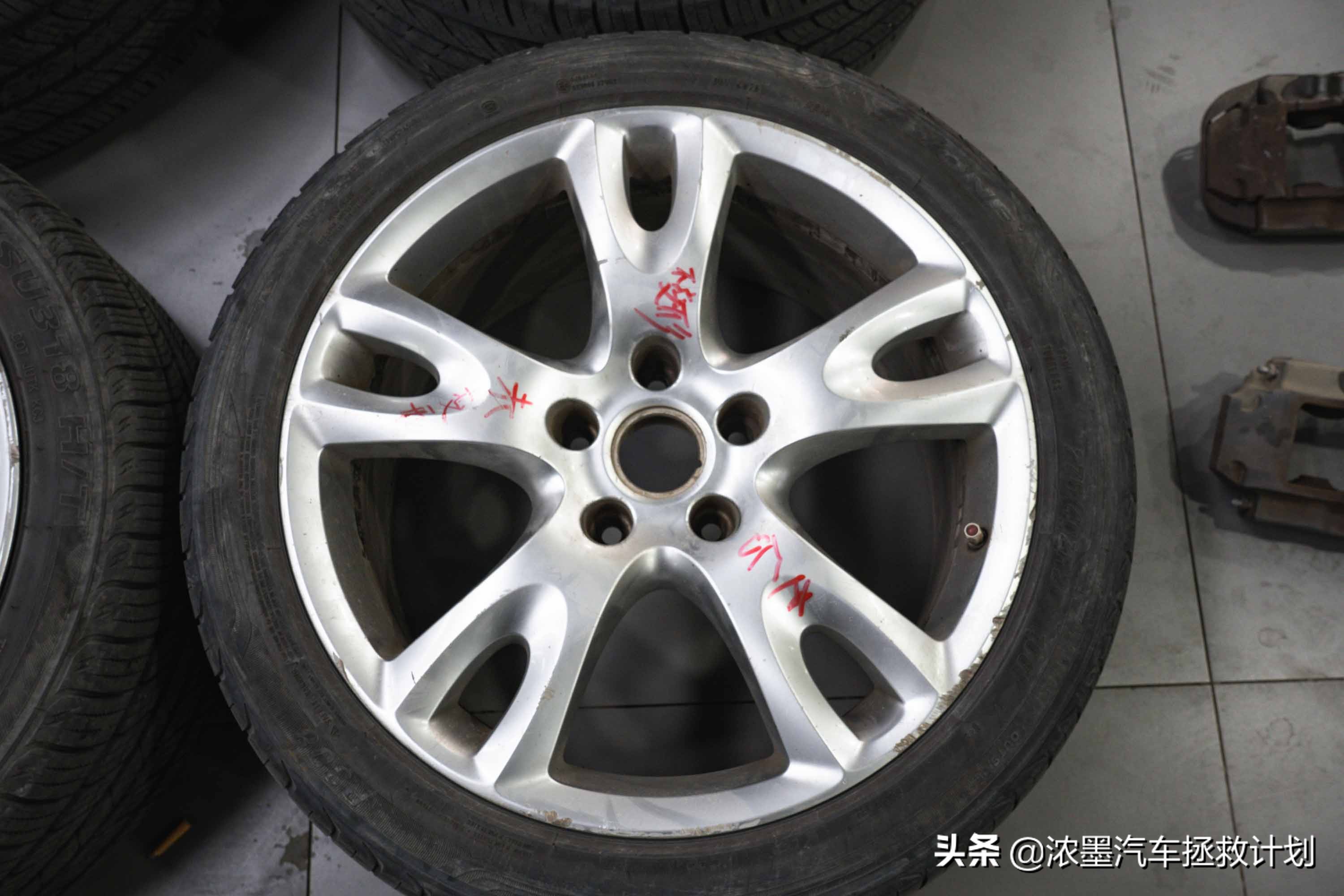 「致臻匠心」修复一台大众途锐，勇攀高峰后再成为逆转时间的焦点