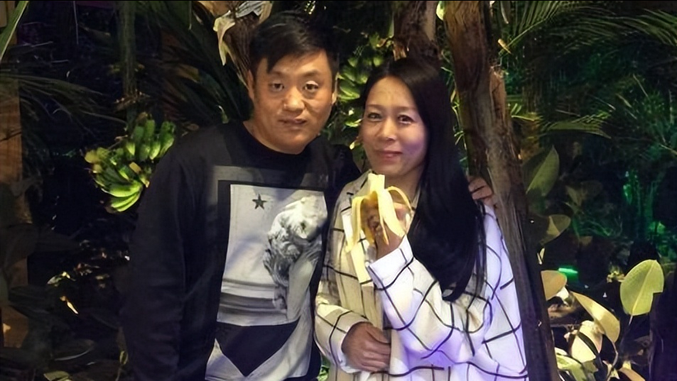 "赵本山徒弟"宋晓峰:走红后不抛弃患难妻子,称女儿是他的骄傲