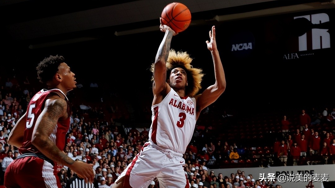 为什么nba球星都跳的很高(茂密发量的"弹簧猛兽"jd戴维斯,为何从状元
