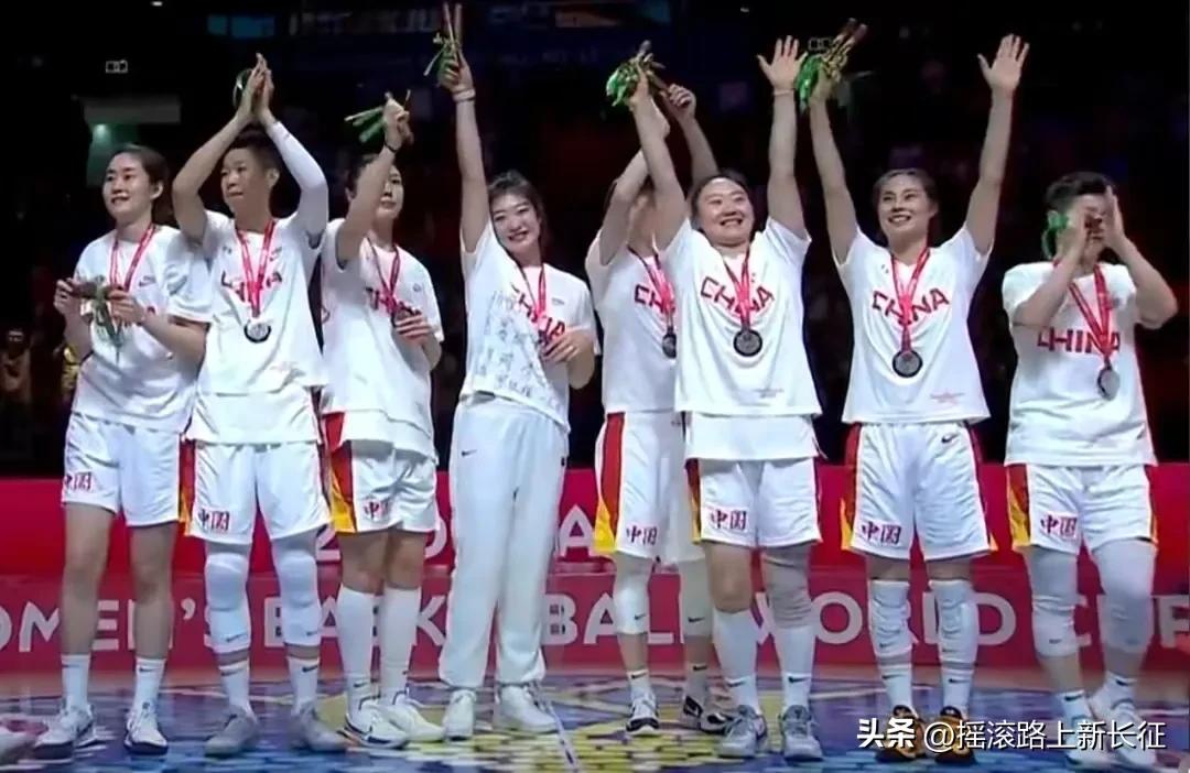 08年奥运会篮球总决赛原视频（让中国球迷看哭的两场比赛：08年男篮对阵美国，22年女篮对阵美国）