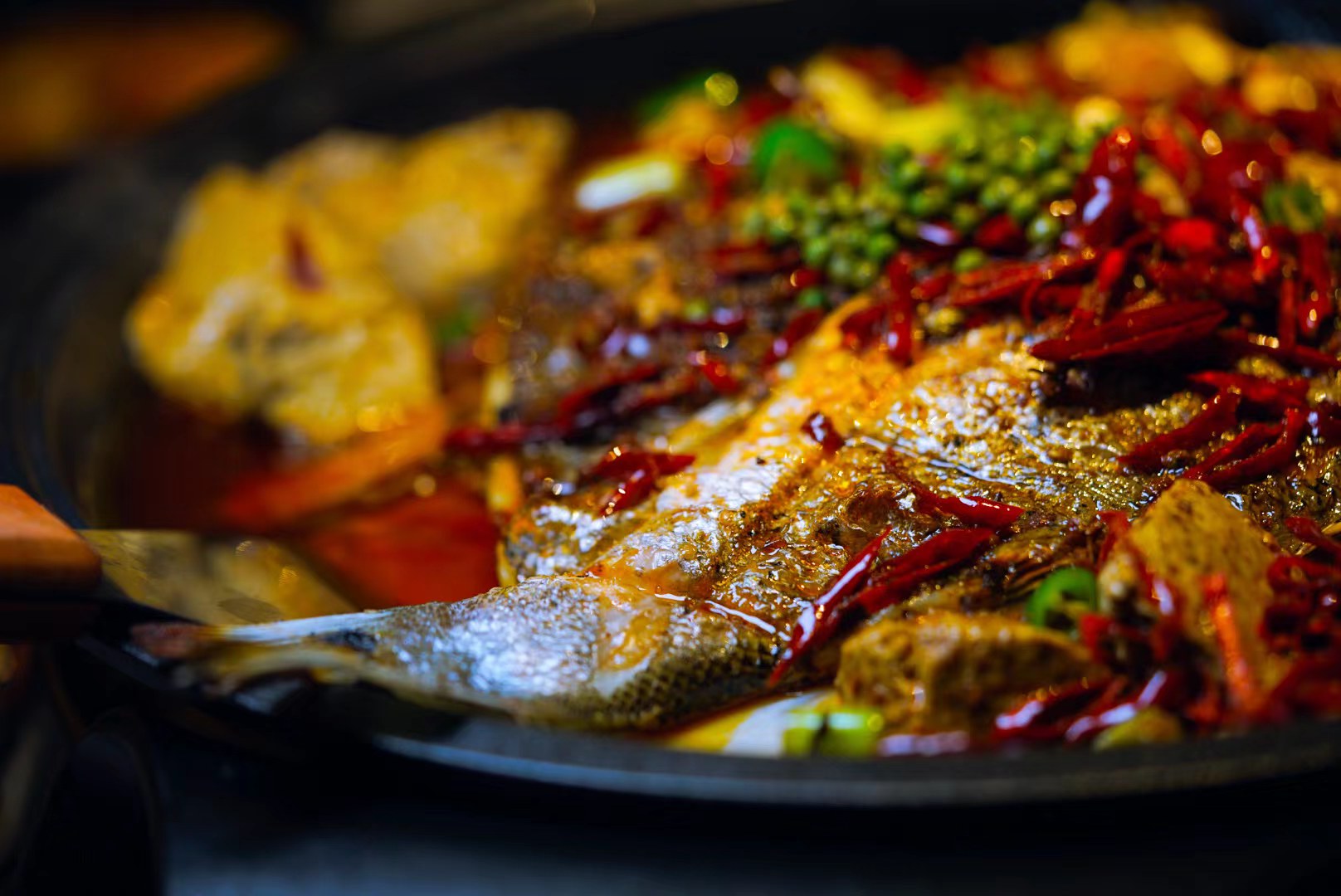 烤匠北城天街再添新店 麻辣烤鱼口味升级