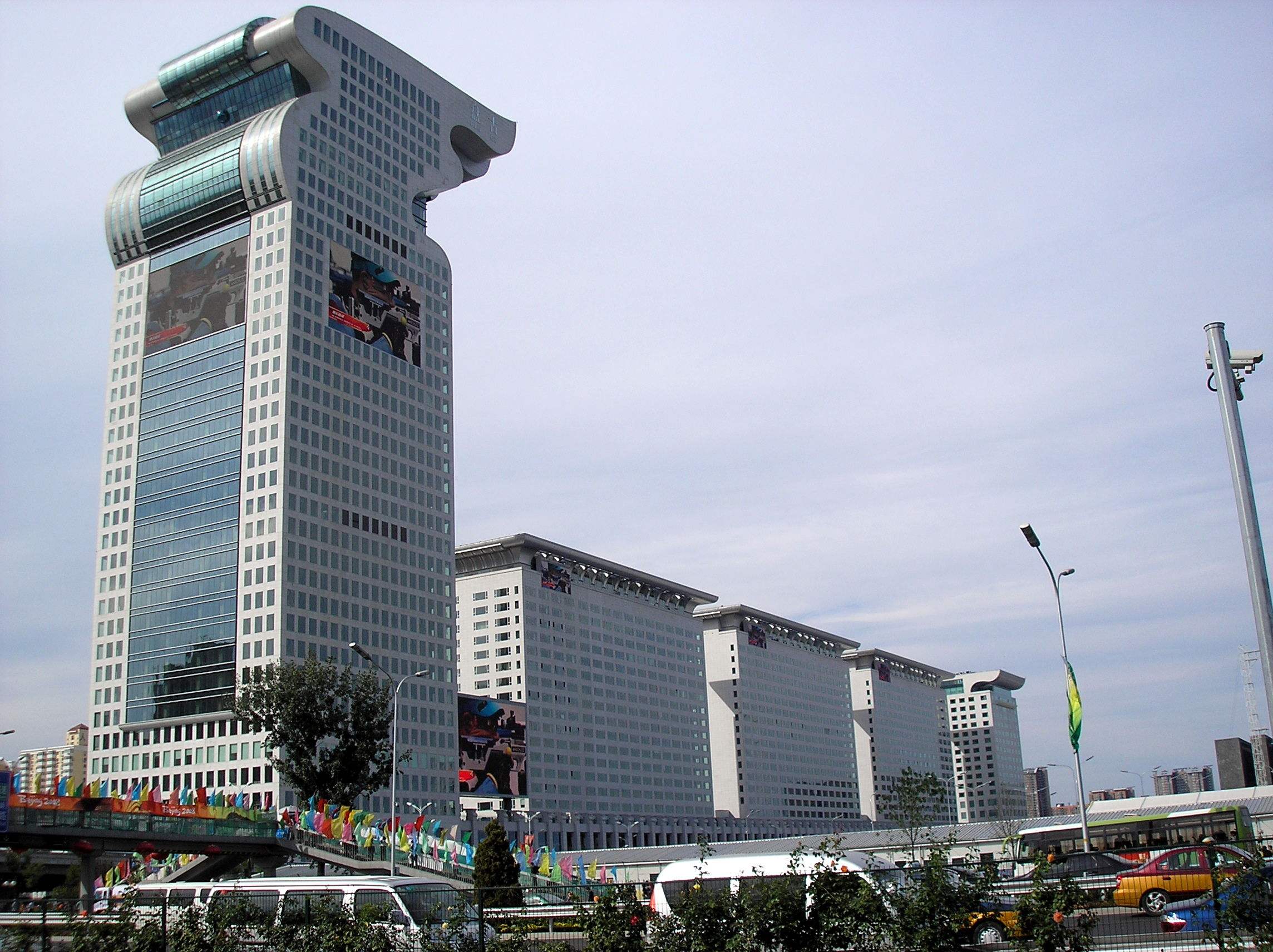 盘古大观 本次销售价仅7万/ 北四环奢阔平层大宅 俯瞰鸟巢水立方