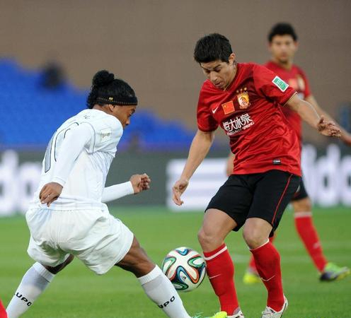 世俱杯恒大vs米內(nèi)羅競技（贏麻了！2-2打入扳平球，硬剛2500萬巴西帝星，中超大腿收獲第3冠）