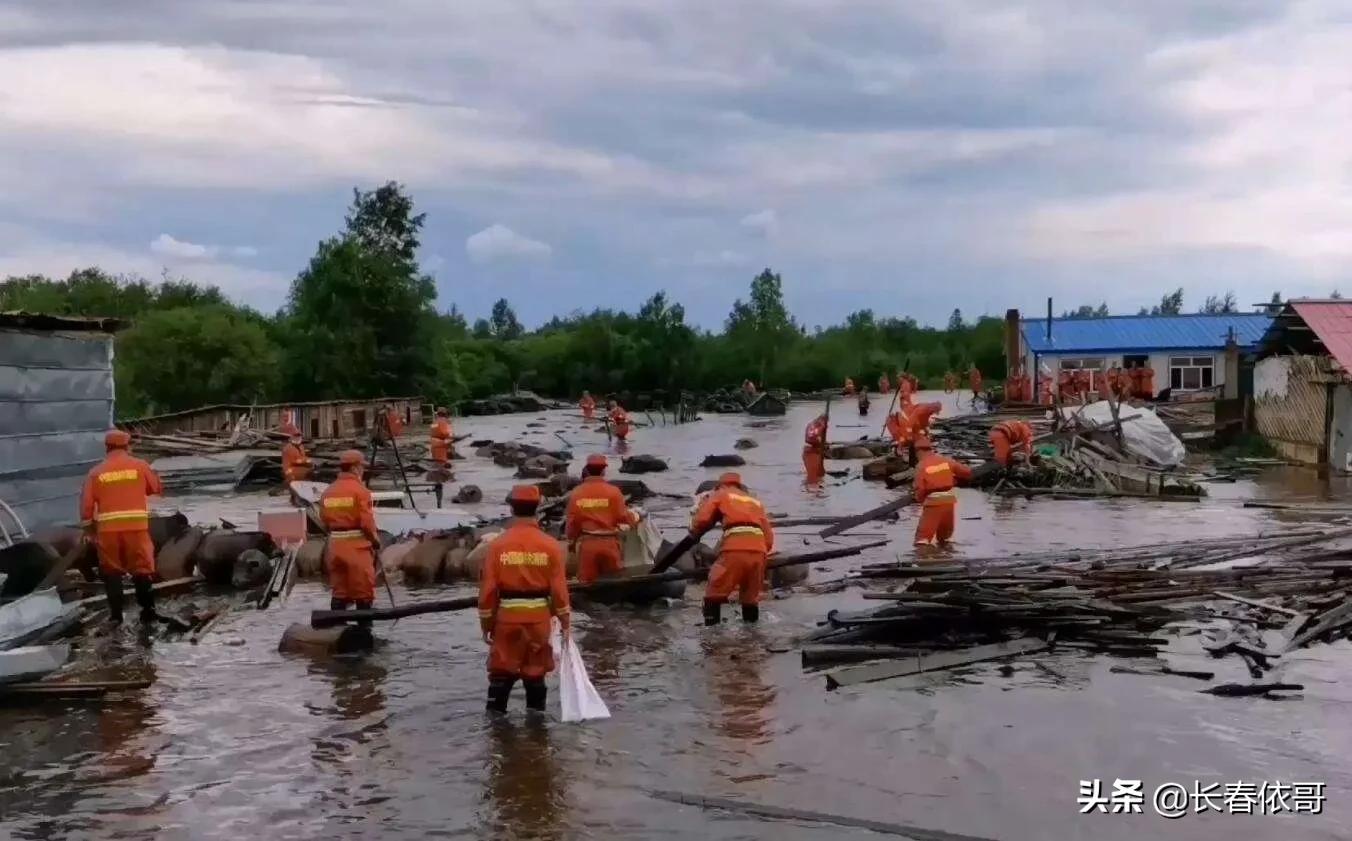 2022年高考作文万能必备热点话题题材：“百年征程”“责任担当”
