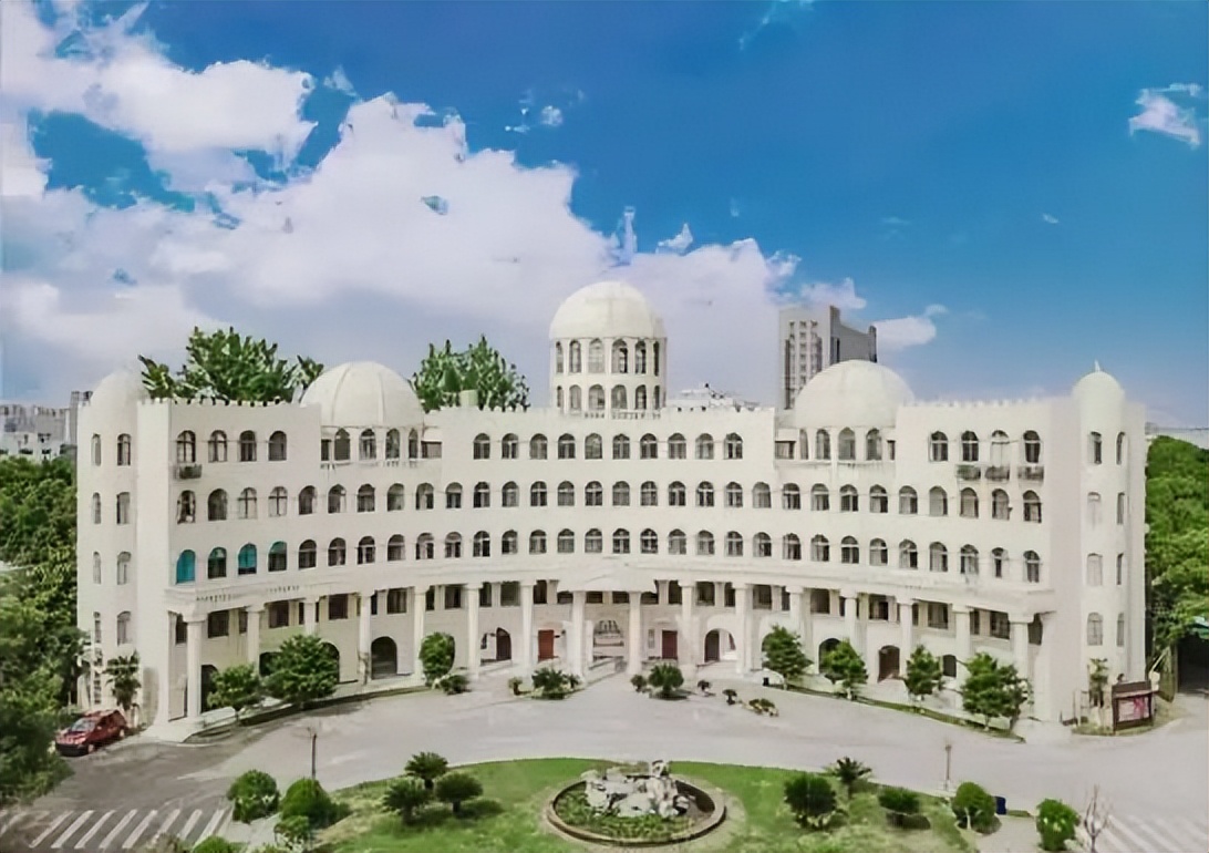 “钱景”广阔！湖北这所大学：8个专业跻身“高月薪”榜单