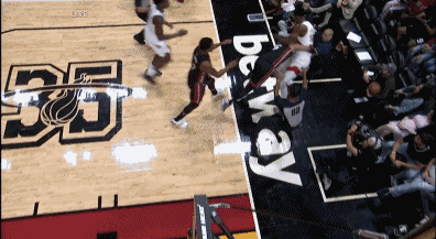 nba開場為什么有手勢招呼（NBA標(biāo)準(zhǔn)社交手勢：你太小了）