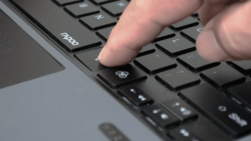 配件太贵 平替超原装 微软Surface另类玩法 雷柏蓝牙键盘XK200S