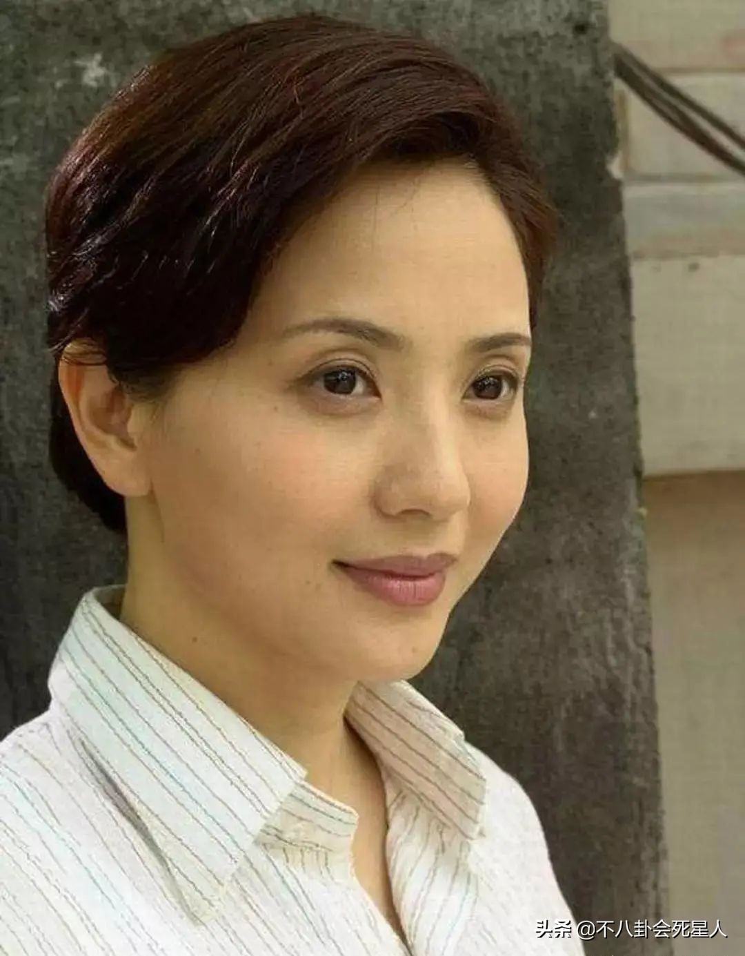 长相不算一眼惊艳，但却格外耐看，这7位女星戳中了大家的审美