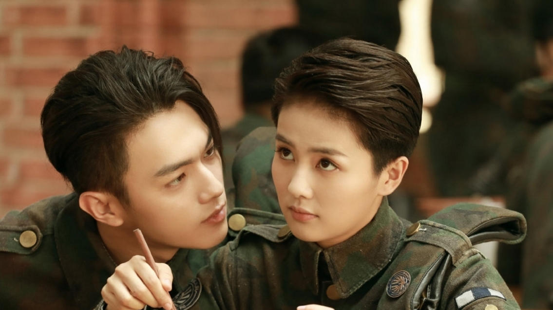 被嘲笑丫鬟脸，从网红到于正“亲女儿”，古偶小花白鹿出圈之路