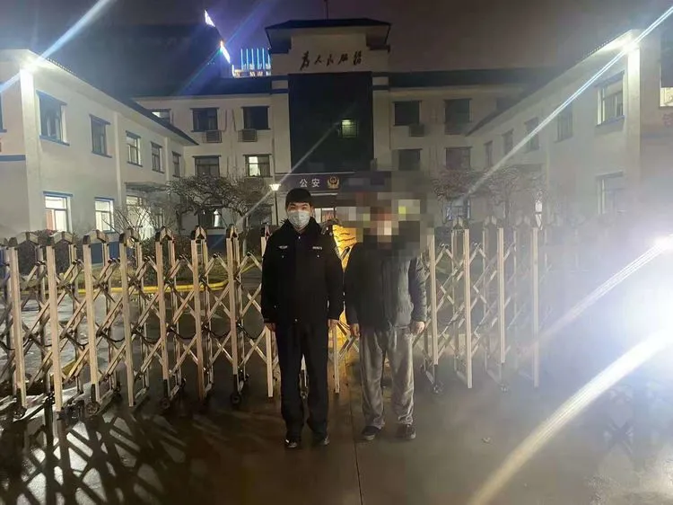 春节期间 西安长安公安持续开展烟花爆竹禁销禁售禁燃禁放工作