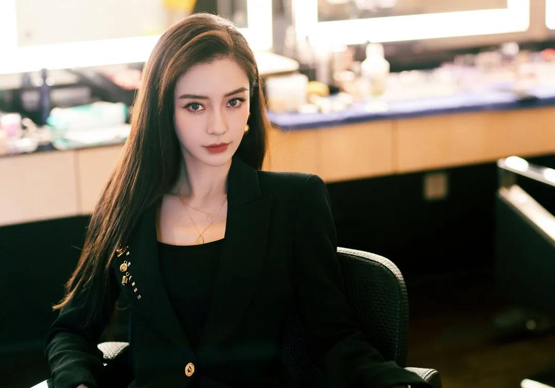 内娱颜值天花板Angelababy