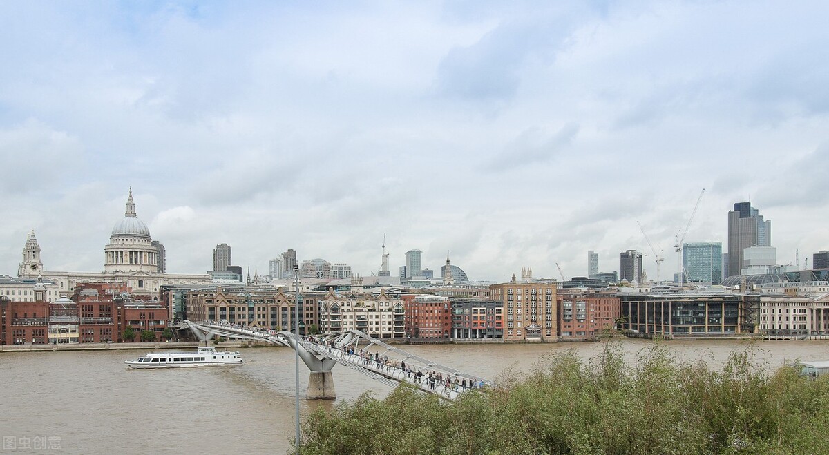 英国天气怎么英语(让人抓狂的英国天气)