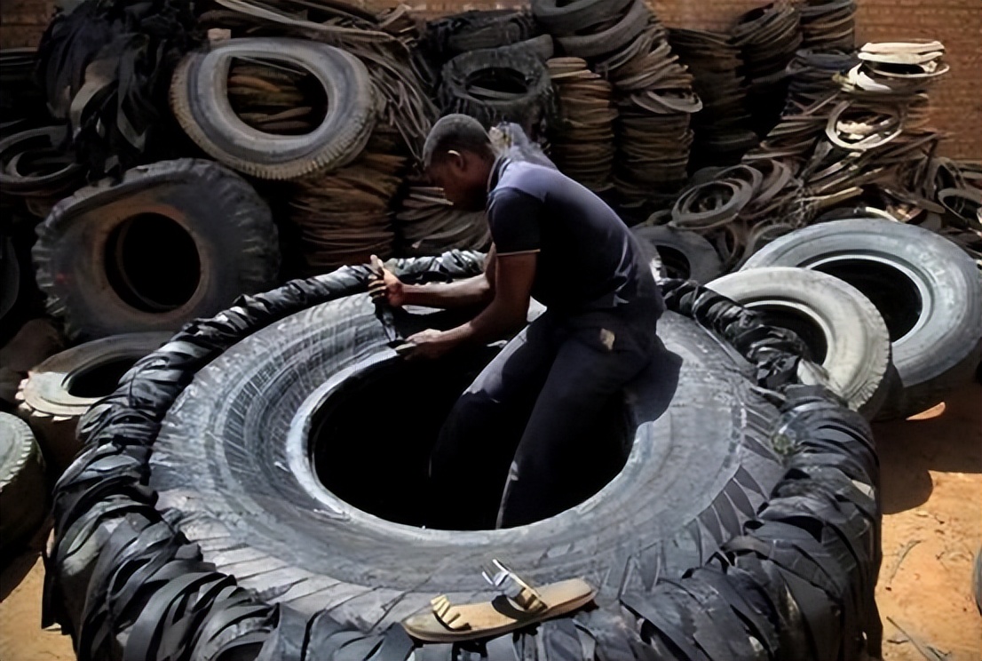 中国废旧轮胎在非洲成了“宝贝”，当地人抢着要，用来做什么？