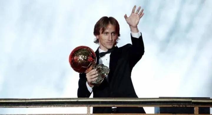 典礼中场的由来（典礼三中场难与哈白布的比较）