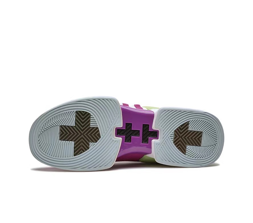 无中生有篮球鞋2代（野球场射手篮球鞋，小众颜值高的EQUALIZER Zero Evo）