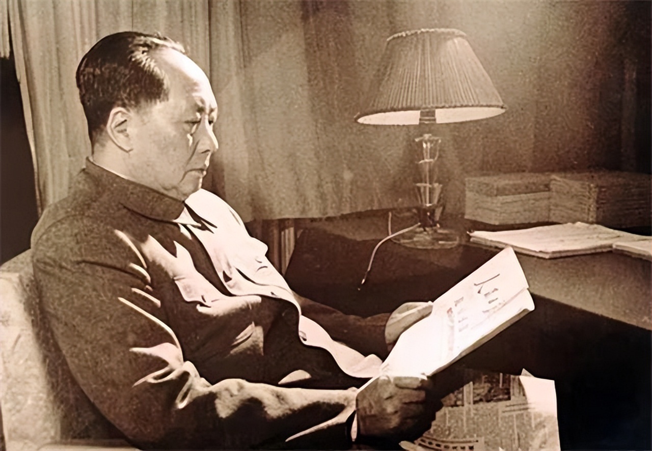 但目前还没有具体谈判(重庆谈判时，蒋介石决定让毛主席担任省长，主席的回应真高明)