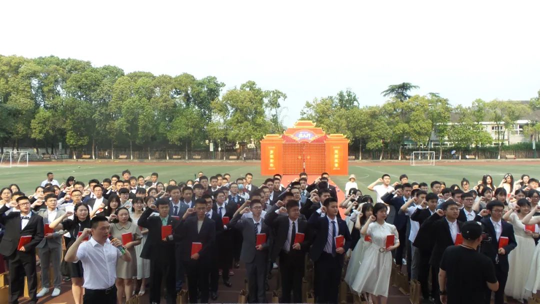 意义非凡！18岁与20岁的青春对话，成都盐外新阶段，学子的新起航