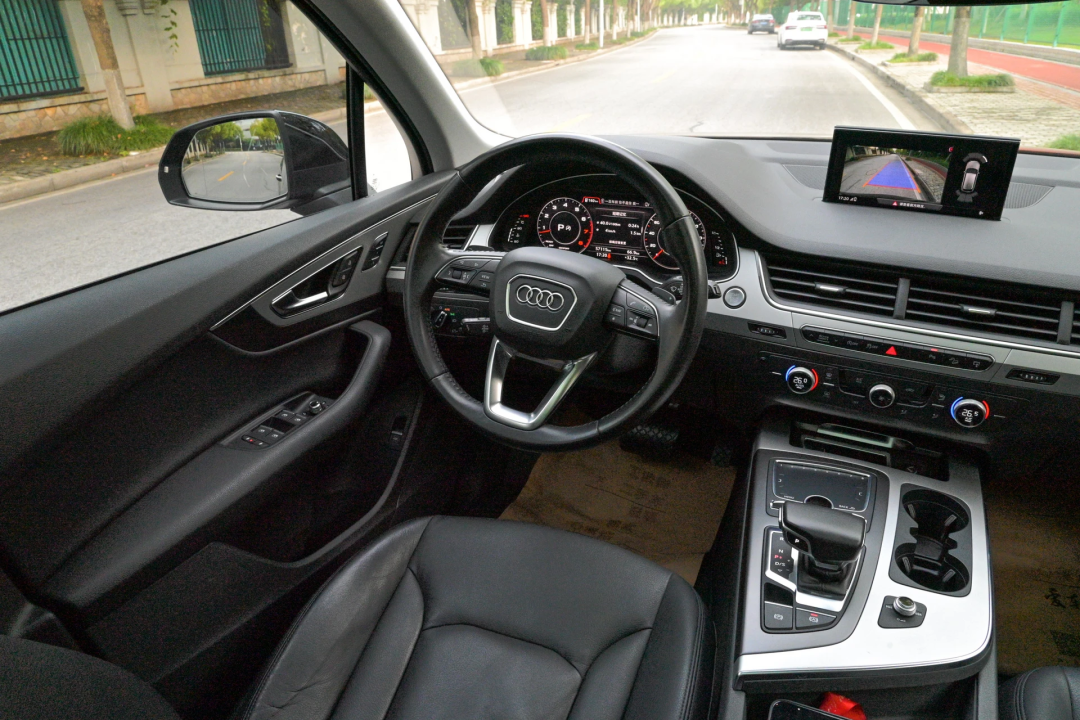 奥迪派克峰价格(四十万享二手奥迪q7,3.0t大机增,处处旗舰实力)