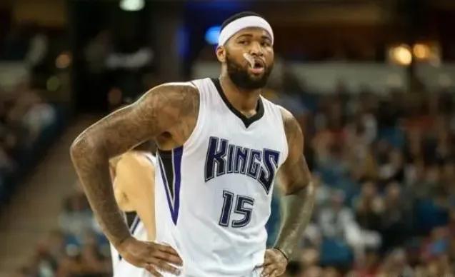nba为什么会咬牙套（盘点NBA球星哪些标志性动作以及小怪癖，纳什喜欢摸鞋底再舔手指）