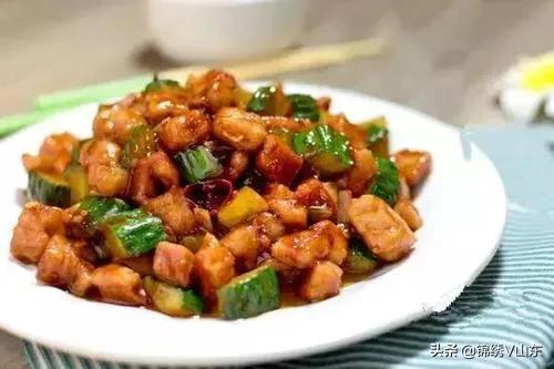 年夜饭12道硬菜，用料制作简单，寓意虎年万事如意，美味又好吃