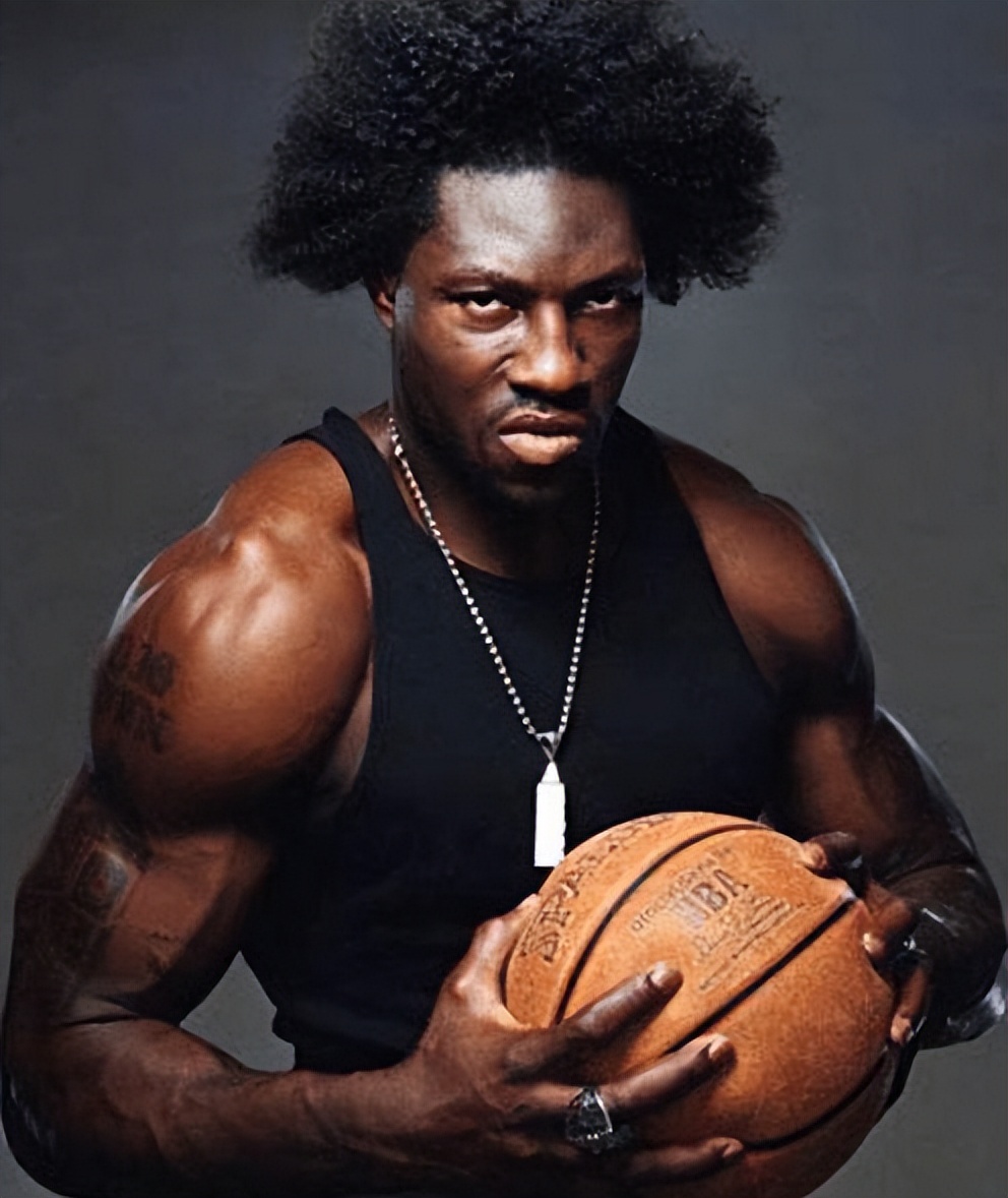 nba为什么没人投篮（众所周知NBA球星肌肉很强悍，为何很多人几乎没腹肌和胸肌呢？）