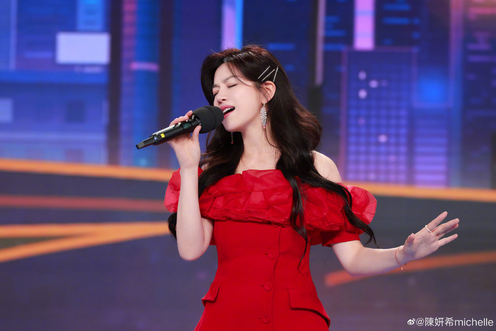 欧阳娜娜春晚央视(被央视认可,上虎年春晚的5位台湾艺人:各个立场鲜明