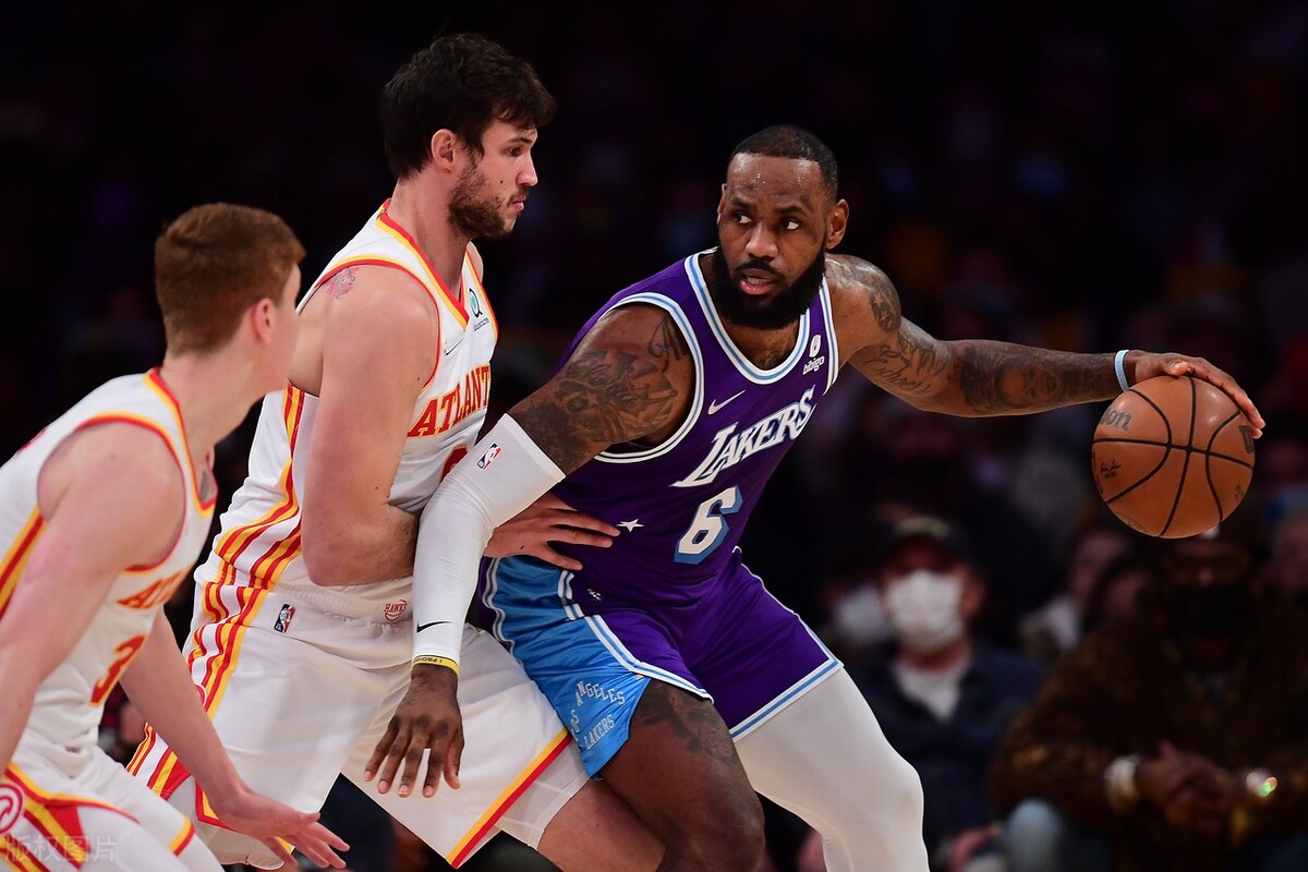 为什么nba湖人（从NBA夺冠热门到掉出西部前10，3点分析原因，湖人为何这么差劲）-趣拿体育