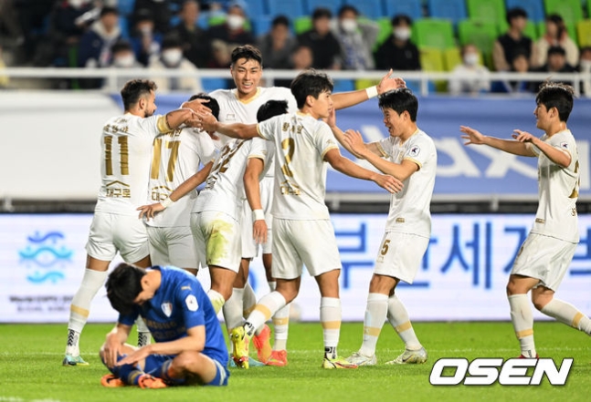 2022世界杯韩国男足比赛视频(「今日韩足晚报」（2022.10.12）——水原FC、大邱提前保级成功)