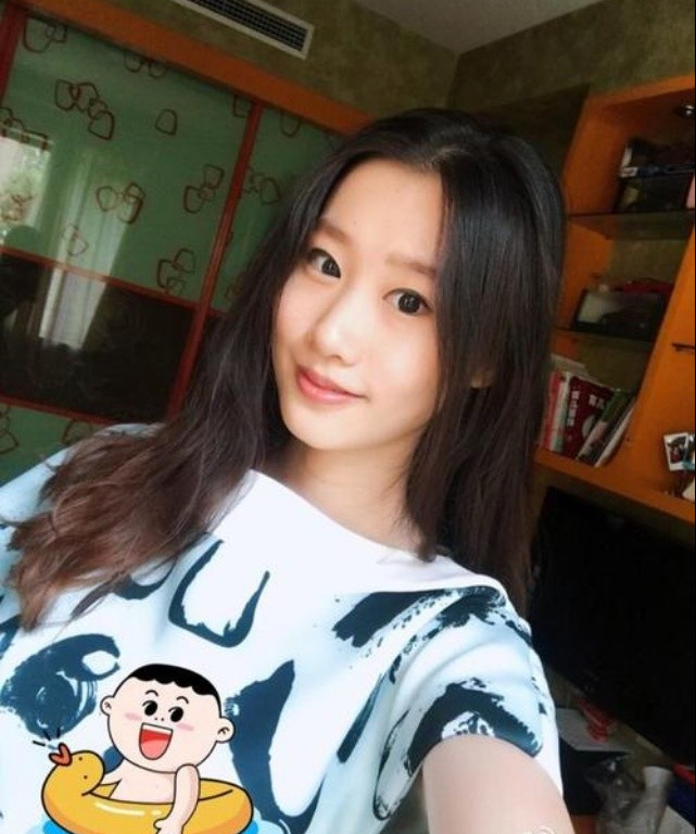 巩汉林儿媳黄一惠，被公婆催婚又催生，连生两女终完成公公心愿