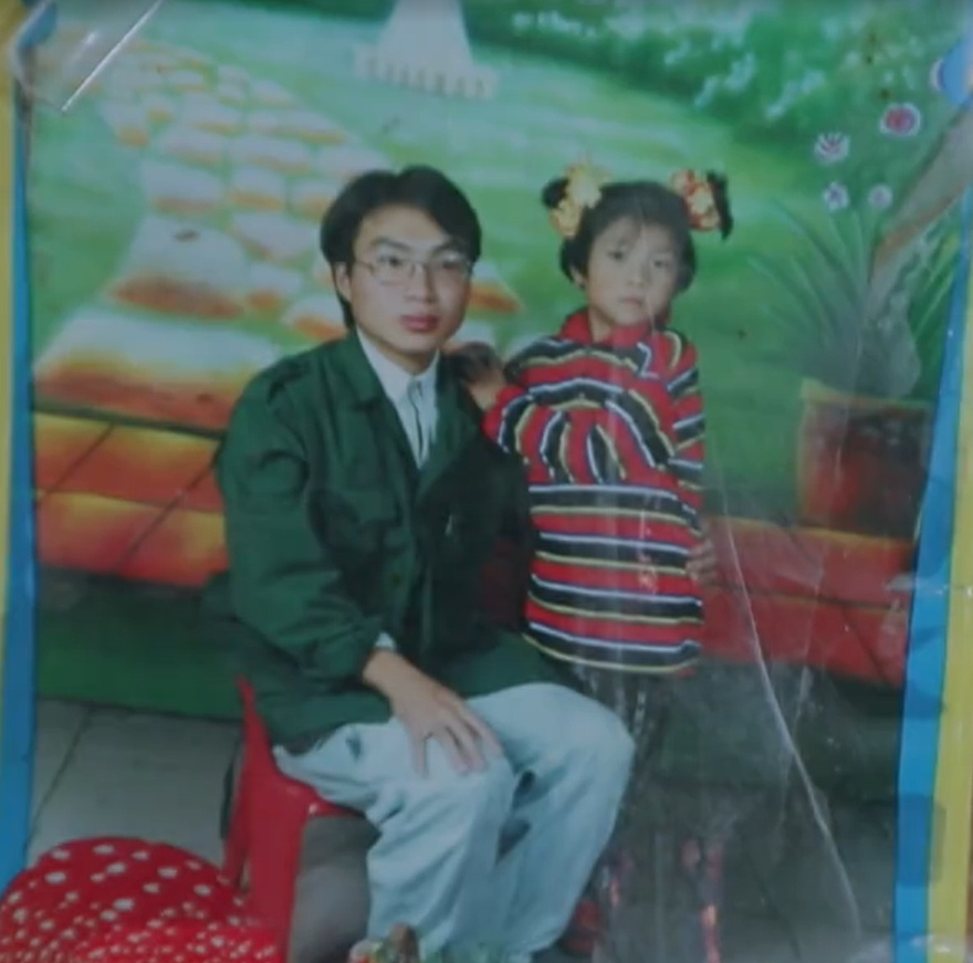 18年前，带着妹妹读大学，在学校捡破烂的21岁河南男孩，如今咋样