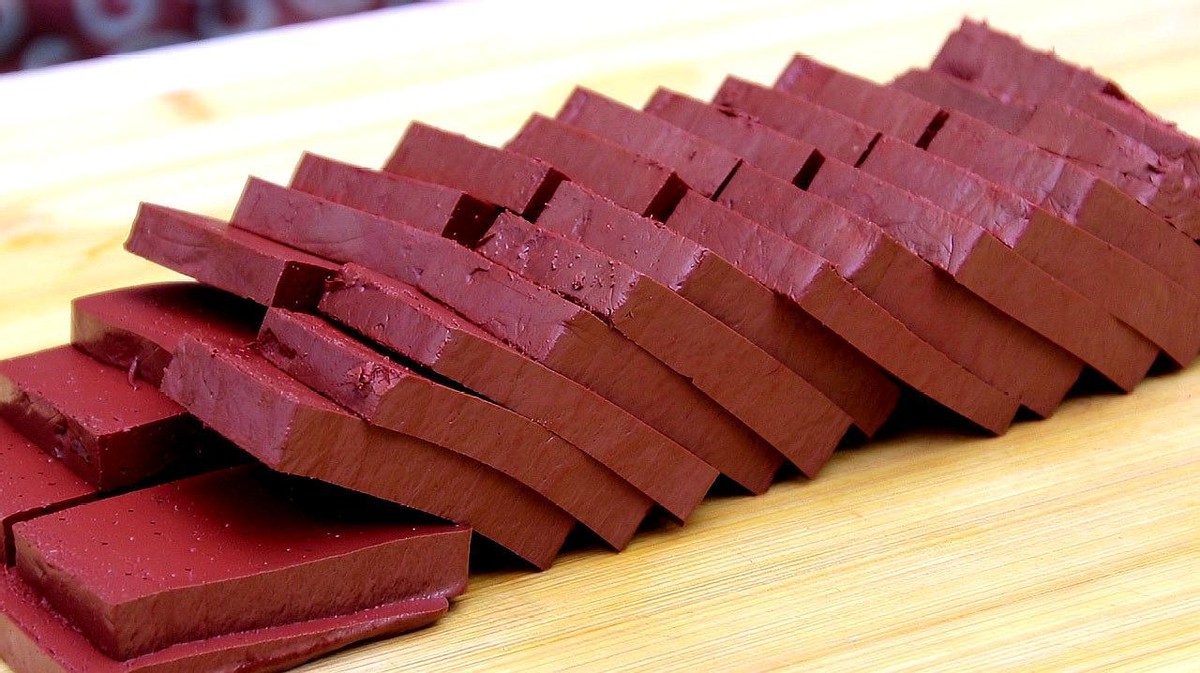 吃猪血能排毒?吃猪血对身体究竟好不好?本文一次性说清楚