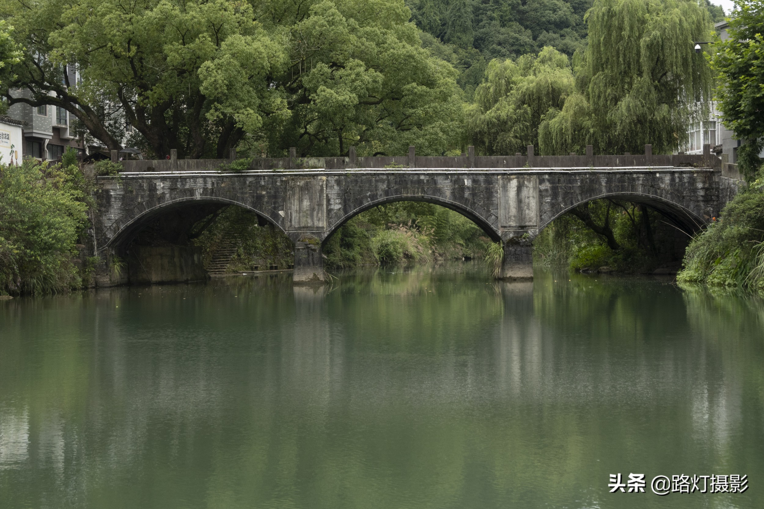 杭州住宿哪里方便(江浙沪私藏的一座避暑小镇，清静安逸又凉快，距离杭州只有1小时)