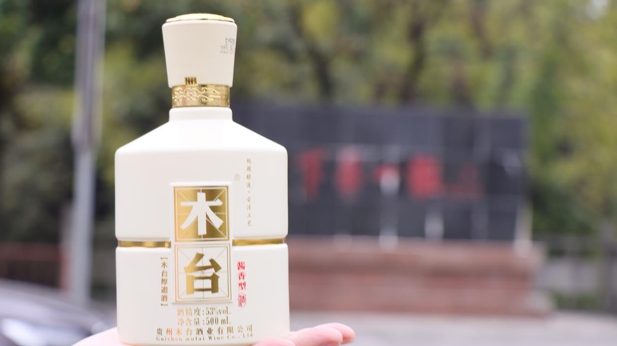 白酒知识：纯粮酒、勾兑酒、陈年酒，你了解吗？看完颠覆你认知