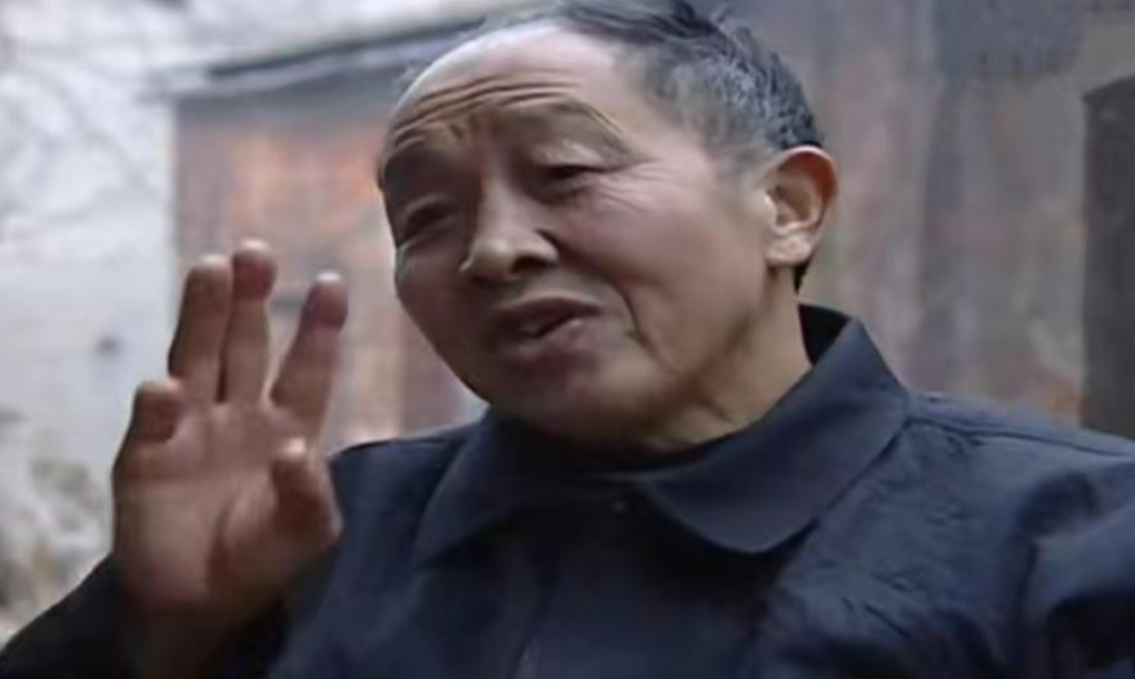 2012年，湖南38岁女教师追求65岁环卫工：除了你，别人都是将就
