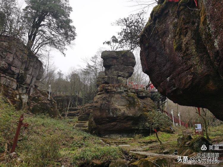 來此處踏青，不負(fù)春光不負(fù)卿