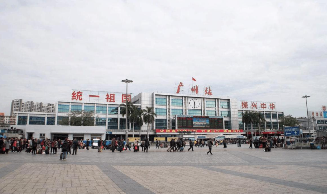 13年前，35岁中国保安娶26岁美国外教，他们现状如何？