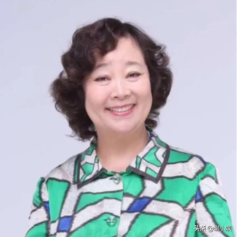 方青卓:结婚半年就离婚,二婚嫁救命恩人,坦言:不嫁他我可能就死了